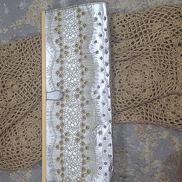 Handbag - Picture 2 of 7